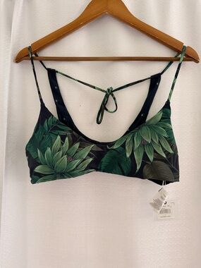 NWT O’Neill Bikini Reversible Top